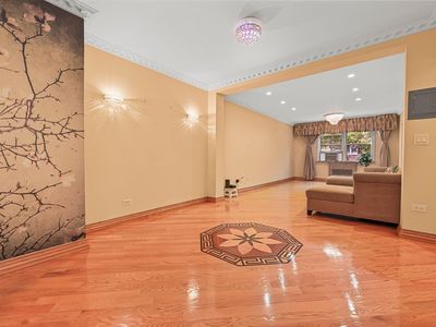 63-61 99 Street #E, Rego Park, NY, 11374