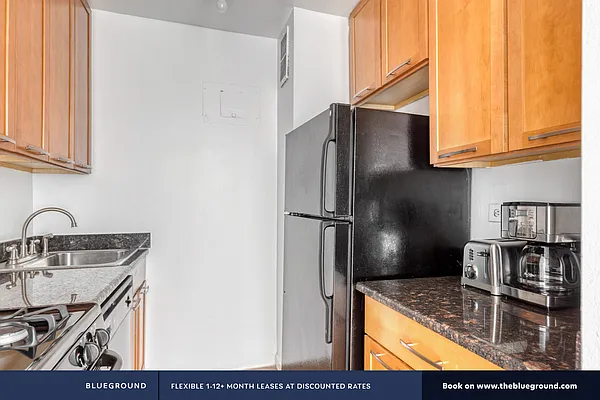 Rented by The Blueground | media 7