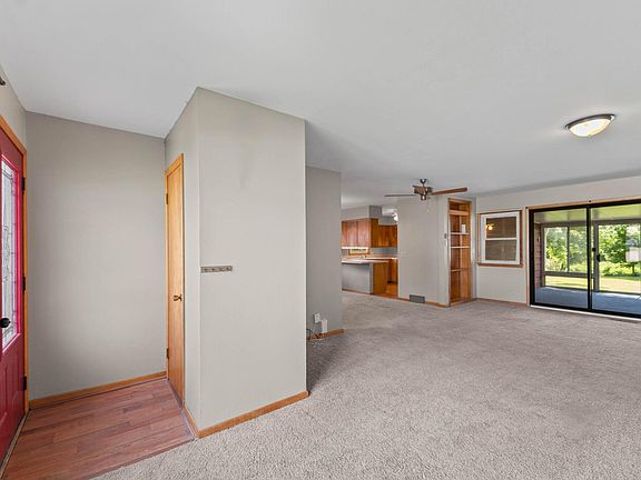 3rd image of 1032 C Ave