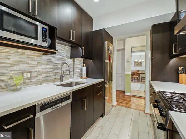4970 Battery Ln APT 208, Bethesda, MD 20814