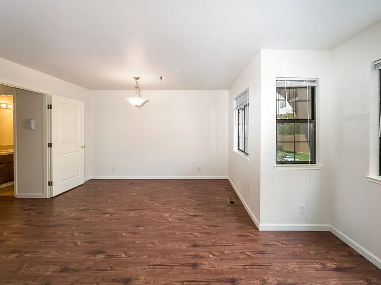 419 Dorado Ter — Photo 4