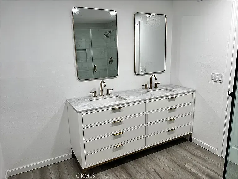 4750 Mariposa Dr — Photo 14
