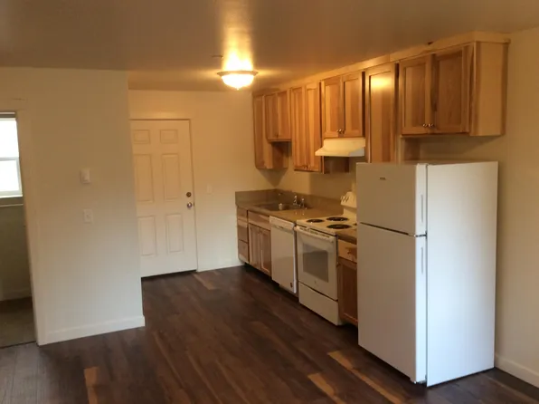 909 W 4th Ave APT 102, Eugene, OR 97402