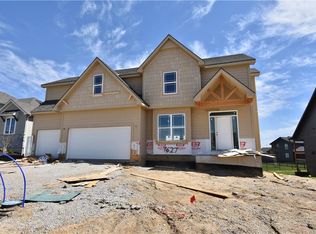 7627 N Sycamore Ave, Kansas City, MO 64138
