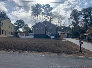 211 Sunset Ave, Fayetteville, NC 28301