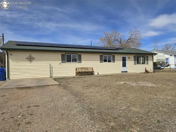 725 Yarbrough St, Canon City, CO 81212