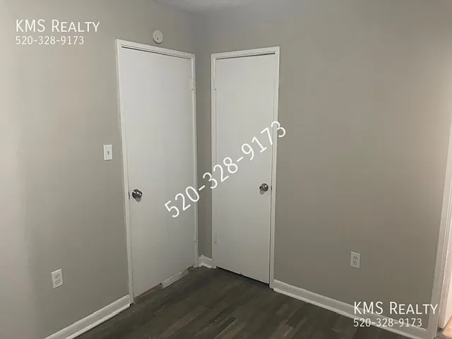 221 Southbrook Dr — Photo 19