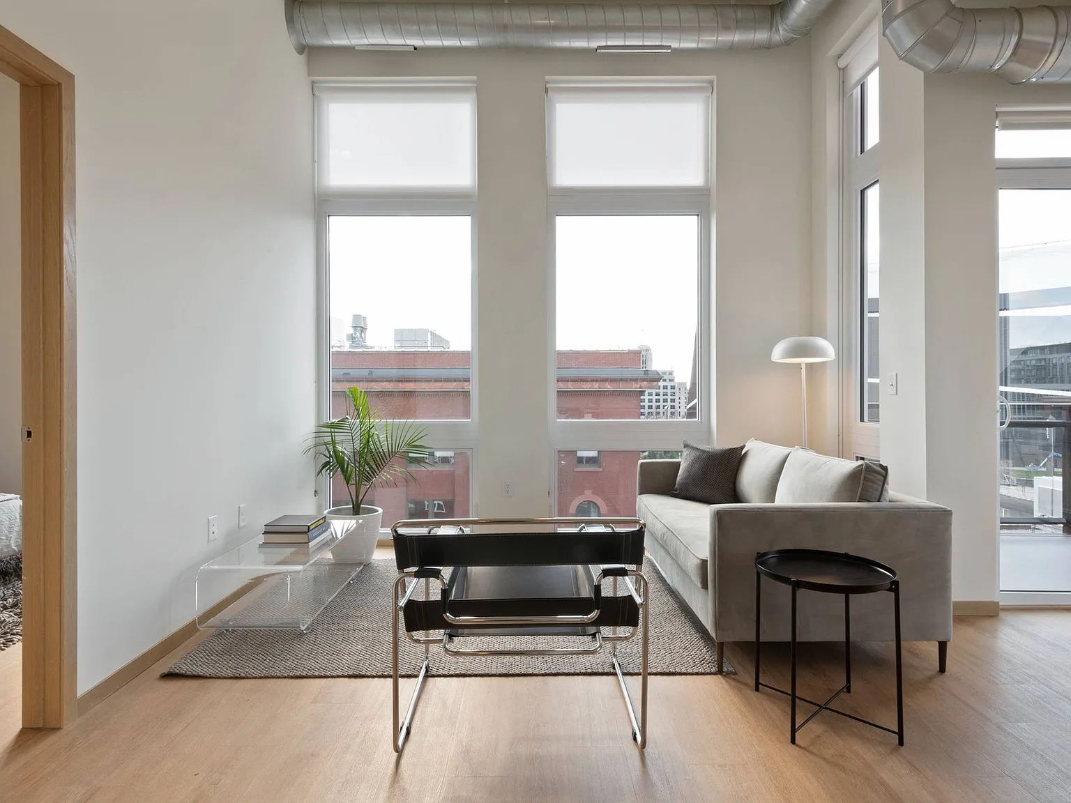 Ox-Op Apartments — Photo 3