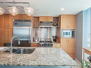 4th image of 1208 E Kennedy Blvd Unit 1229