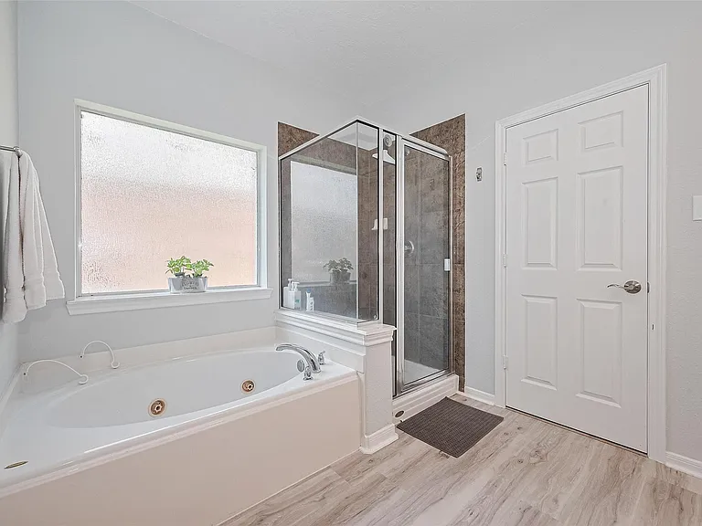 14 Sprite Woods Pl — Photo 25