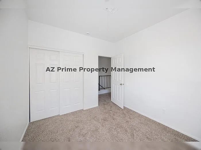 489 W Carmen St — Photo 19