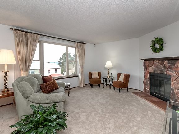 5th image of 6214 N 39th St