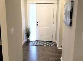 1011 S Lynnrae Ln, Wichita, KS 67207