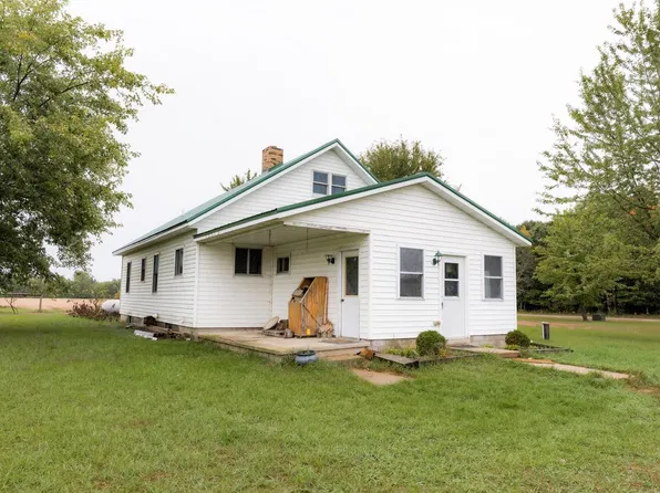 W8686 Cottonville AVENUE, Wautoma, WI 54982