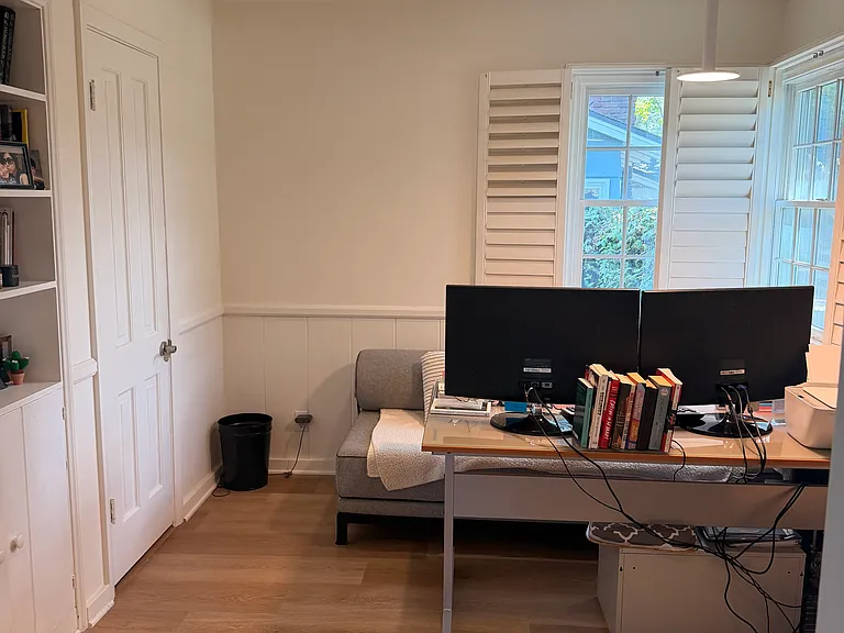 4650 Crown Ave — Photo 18