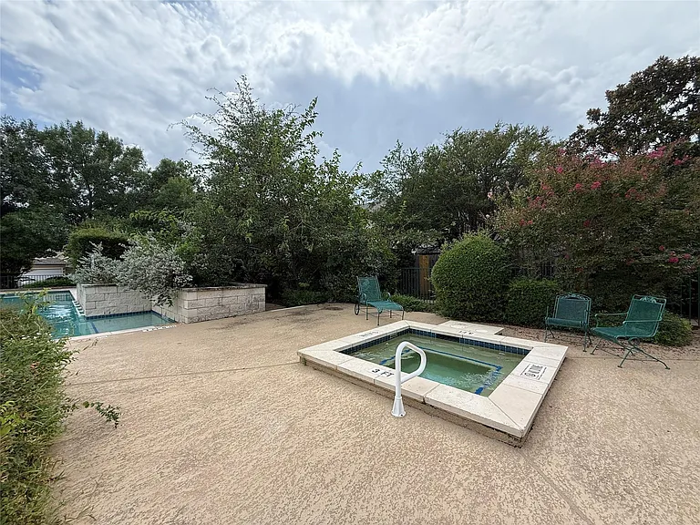 2100 Pipers Field Dr #55 — Photo 38