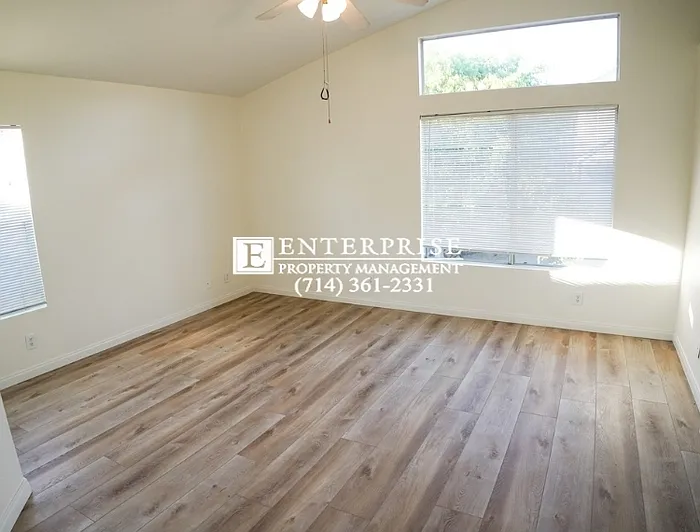 77 Carriage Dr — Photo 9