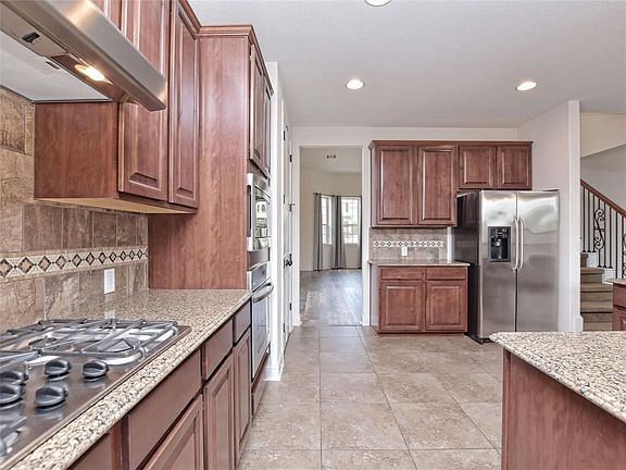 4th image of 4801 Mont Blanc Dr