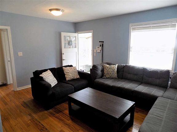 3rd image of 504 Woodland Ave