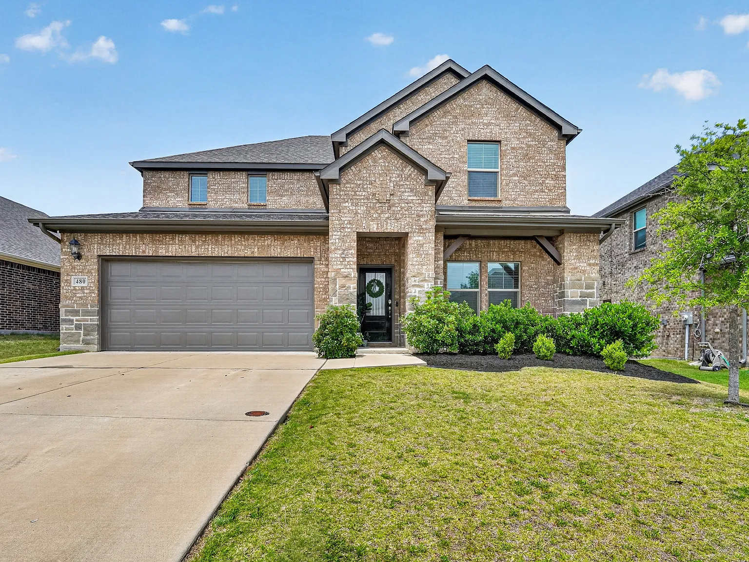 4 bed, 3.5 bath, 3100 sqft, $2,795 — Photo 1
