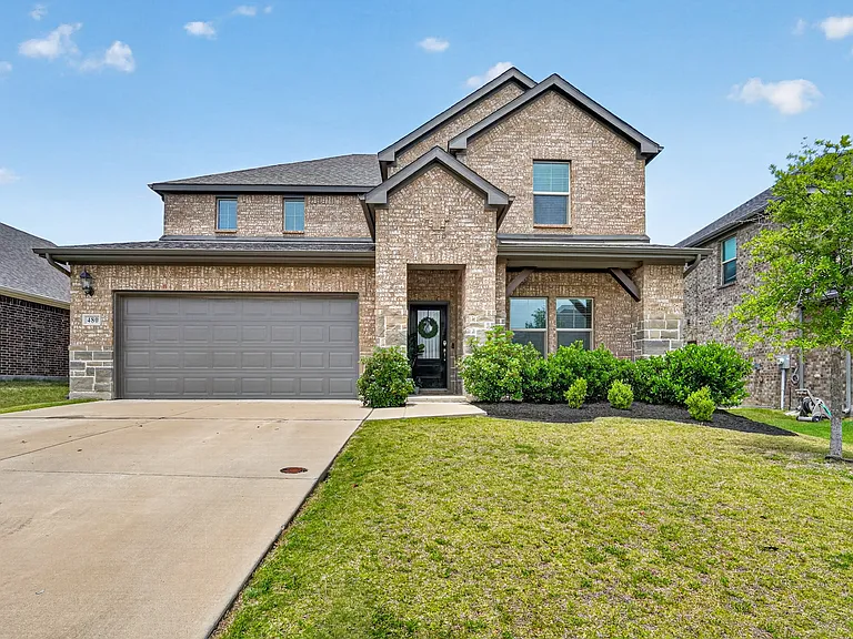 480 Pebble Brook Ln — Photo 1