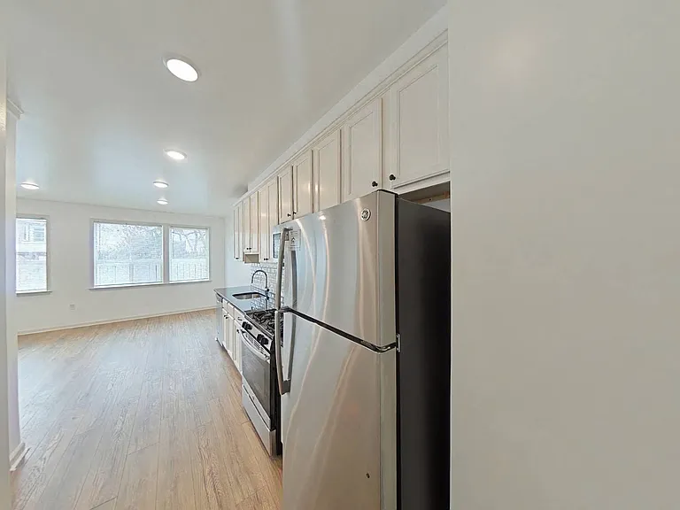 4114 Lauriston Street — Photo 19