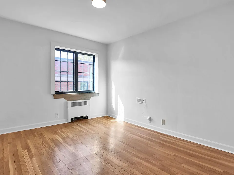 441 E Town St #102