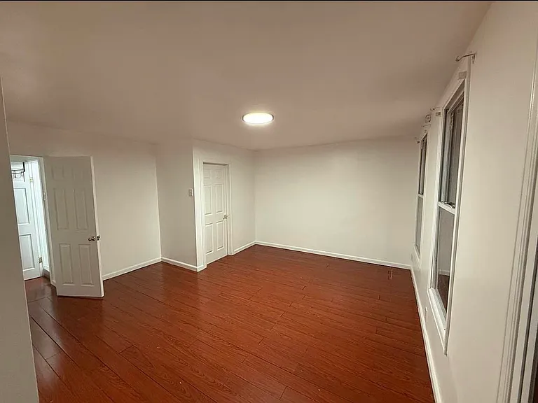 212 Pennsylvania Ave #3 — Photo 3