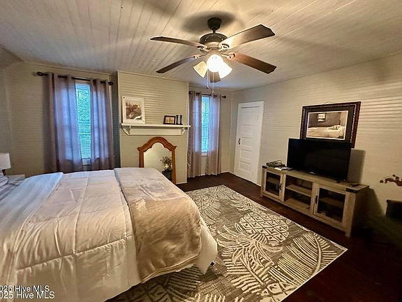 9th image of this home