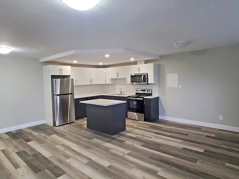 375 Scott St — Photo 24