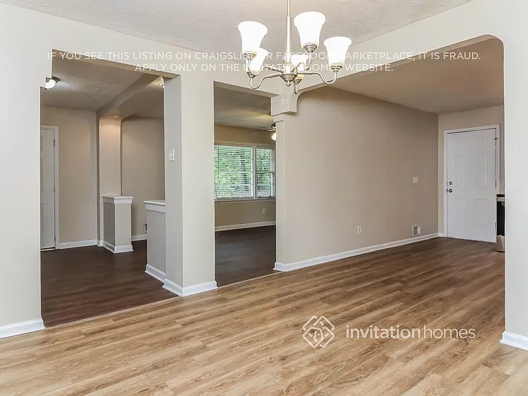 1398 Yates Ave — Photo 10