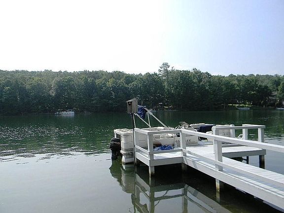 5th image of 146 Motthaven Dr
