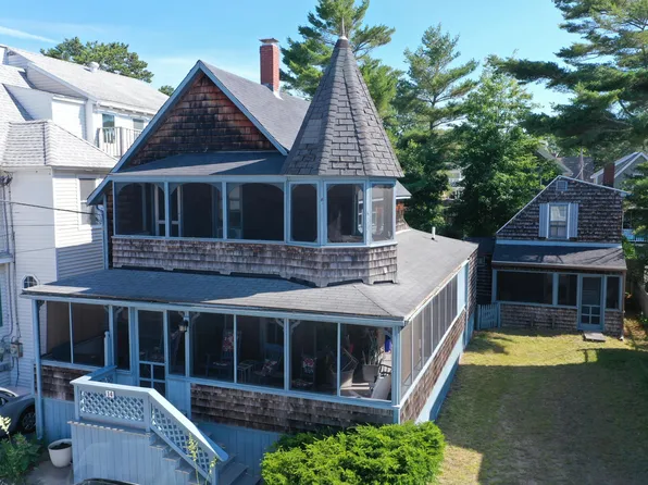14 Ancona Avenue, Old Orchard Beach, ME 04064