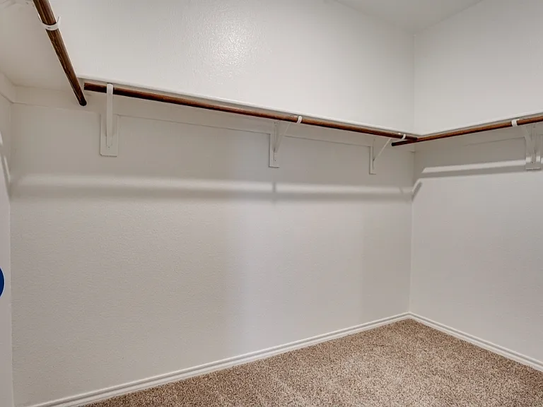 1614 Potomac Ln — Photo 13