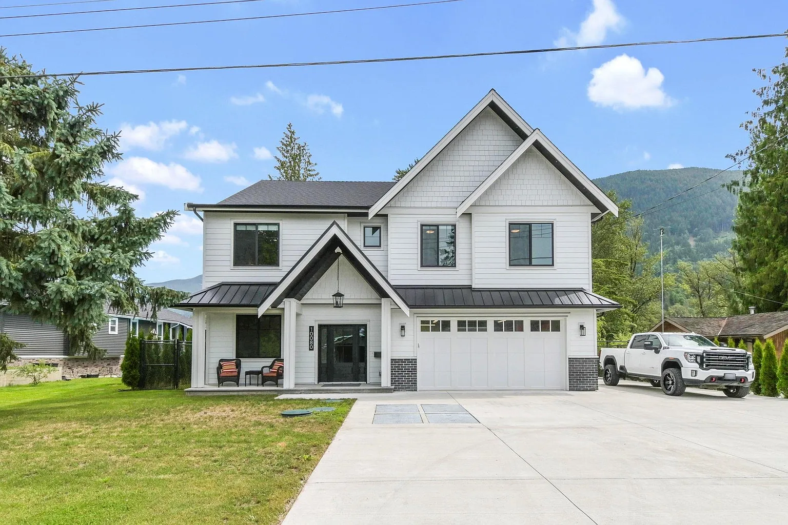 10080 Mountainview Rd photo 1