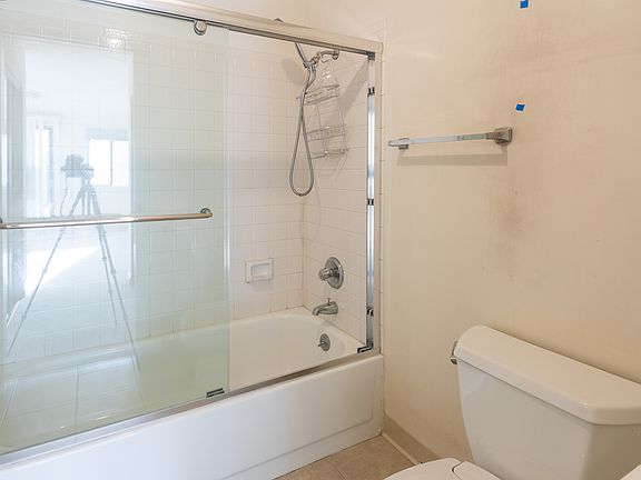 3rd image of 283 Parker Ave APT B