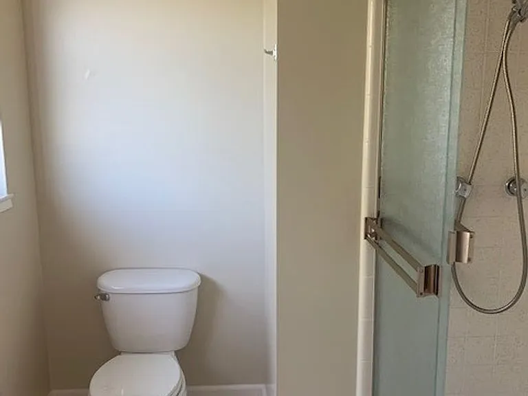 1120 Eden Bower Ln — Photo 18