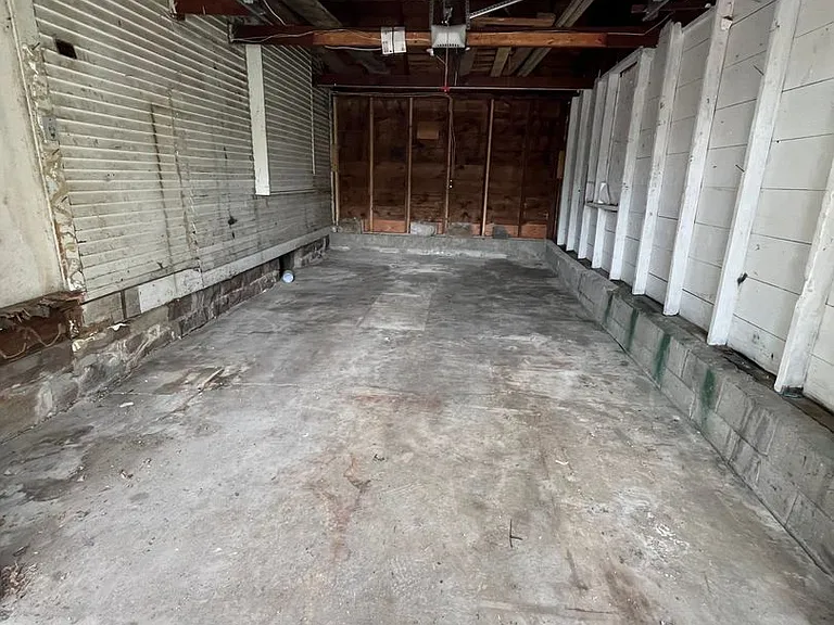 223 N Minnesota Ave — Photo 34