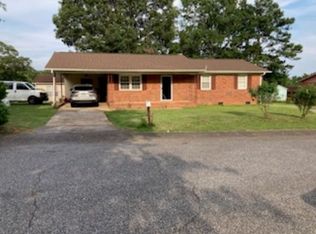 108 Irving St, Greer, SC 29651