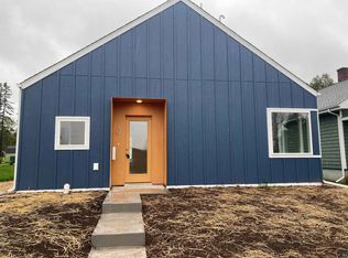 907 10th Ave, Two Harbors, MN 55616