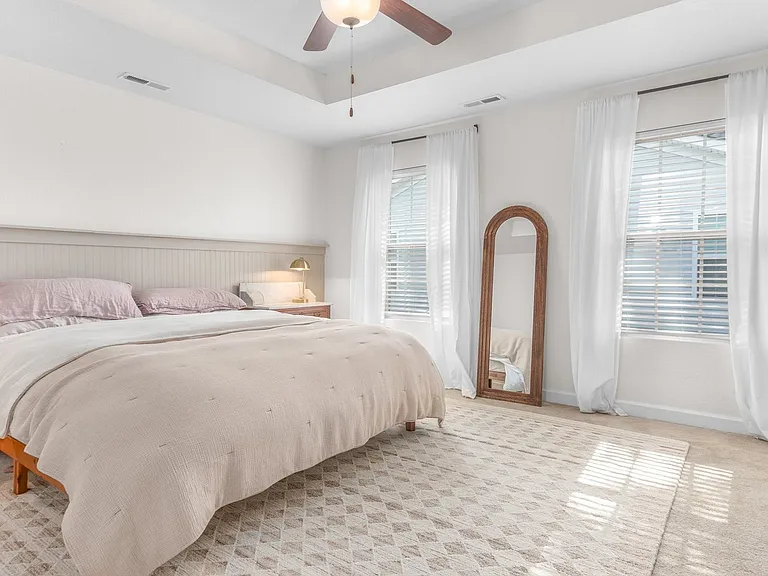 1545 Ocean Garden St — Photo 1