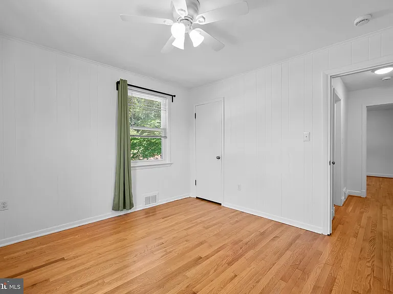 9110 Autoville Dr — Photo 18