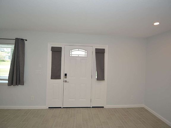 5th image of 14 Bolling Ln