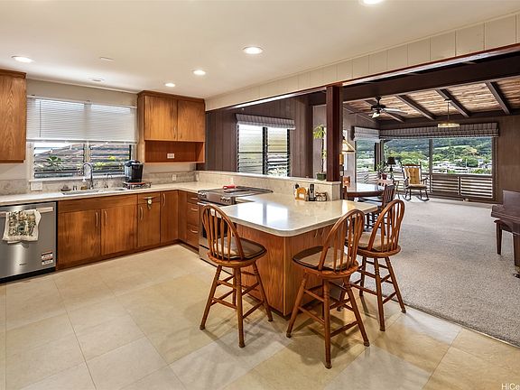 5th image of 381 Puiwa Rd