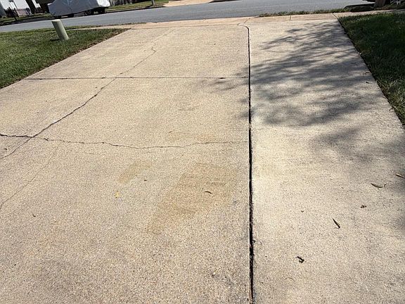 4th image of 7606 Fallswood Way