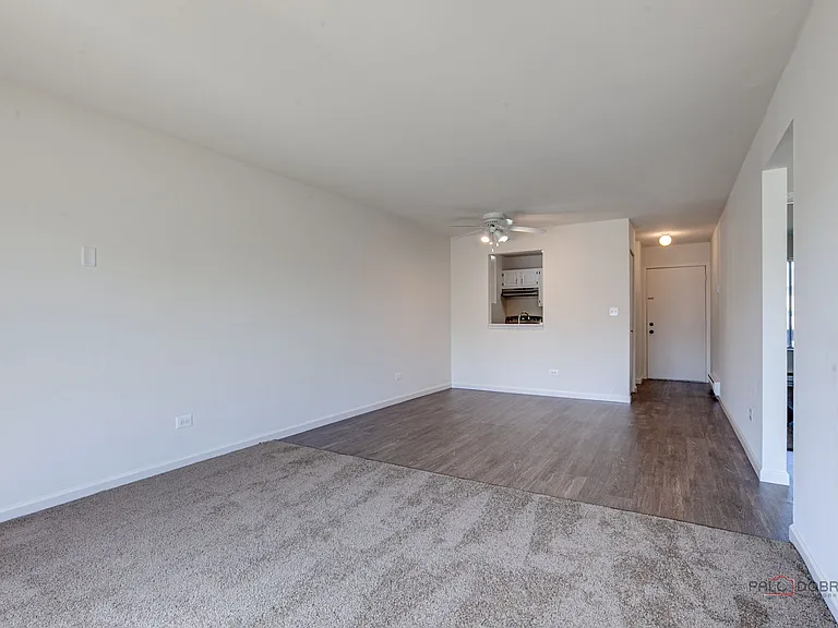 Hawthorne Glen Apartments — Photo 7