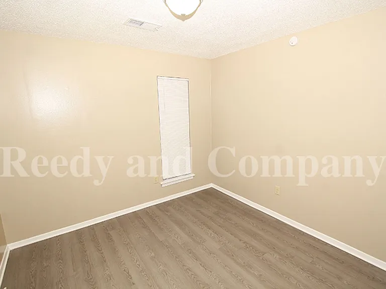 8401 Old Forge Rd — Photo 9