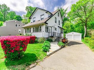 6 Chatsworth Pl, New Rochelle, NY 10801