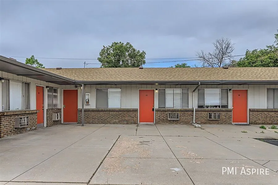 Keri Lyn Apartments
