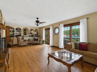 32 W Lakeview Trl, Jefferson Twp., NJ 07885